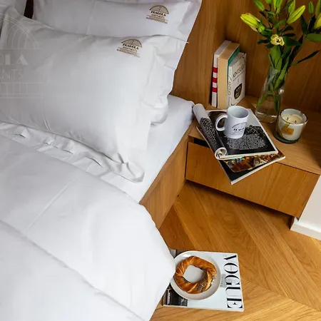 Fragola Old Town Apartment *