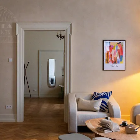 Fragola Old Town Apartment *