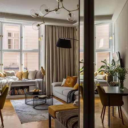 Fragola Old Town Apartment