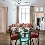 Fragola Old Town شقة كراكوفيا